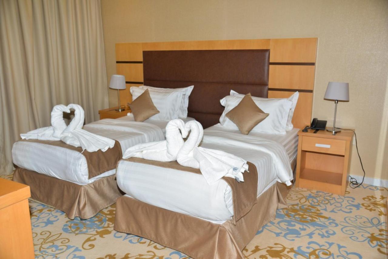 Ozone Hotel *